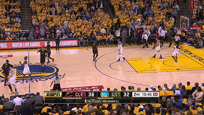 【重温经典】烈焰双雄,所向披靡!16总决赛g5勒布朗 欧文双41表现gif