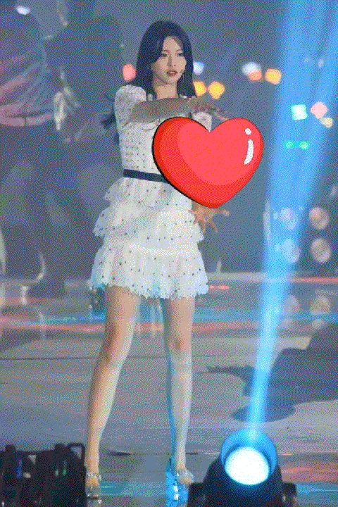 杨超越动图专楼(准备长期更新,图多流量慎入)