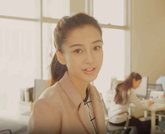 angelababy这脸是咋了有点害怕