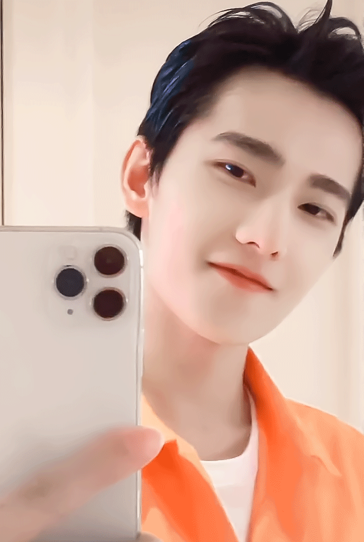 杨洋鼻子好像梯子一样