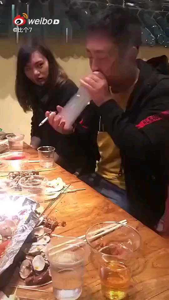 于谦老师抽烟喝酒烫头的原因找到了