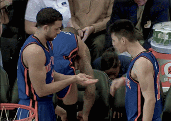 翻翻相册这几个图使我爆笑,这林书豪的社交能力太强了