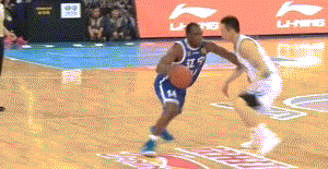 流言板常林恶意犯规李春江斥责技术台两人均被驱逐