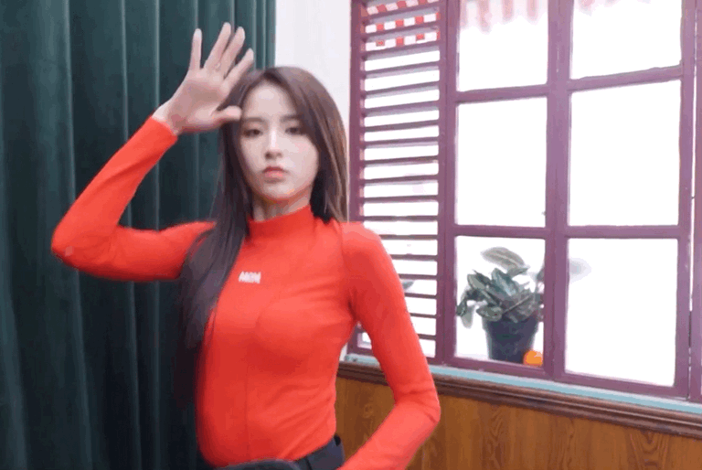 金子涵今天新的物料cheese fashion