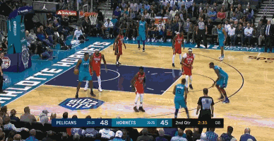 火箭旧将霍华德怎么了?