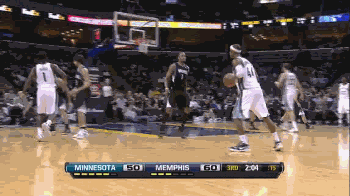 【图客团gif】2-9 小个扣将很震撼!杰里米·帕戈上演战斧暴扣