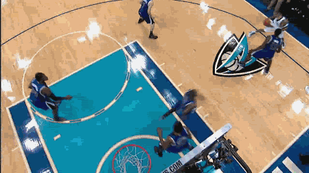 【图客团·高清gif】4-11 小牛2大妖人:39岁基德板钉大帽|35岁卡特隔