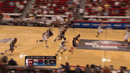 【图客团·高清gif】7-16 2012夏季联赛:c. singleton直臂快攻隔扣