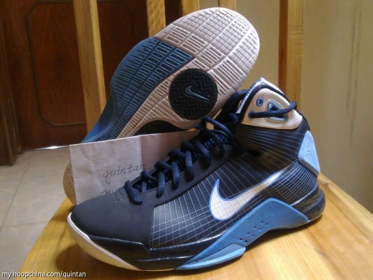 9成新nike hyperdunk 2008 经典黑蓝配色 41码 24回复