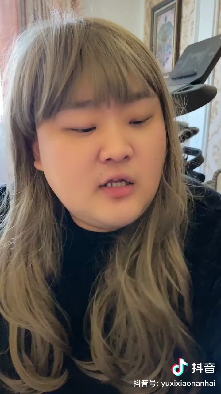 深度还原女街溜子