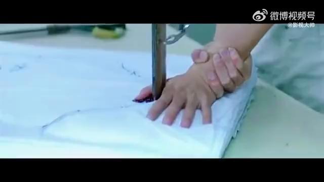 video-poster