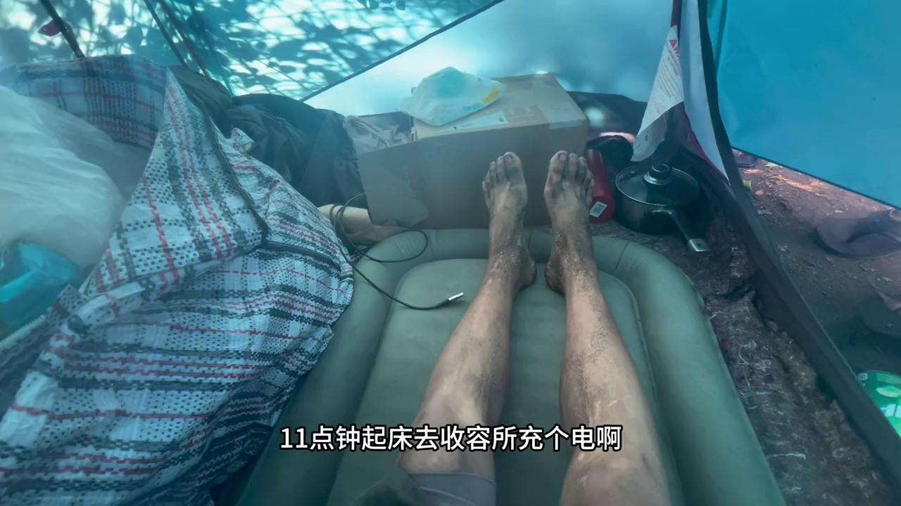 video-poster