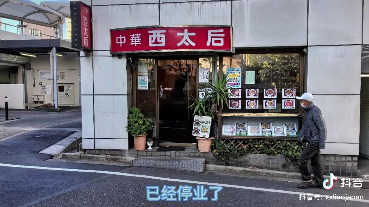 video-poster