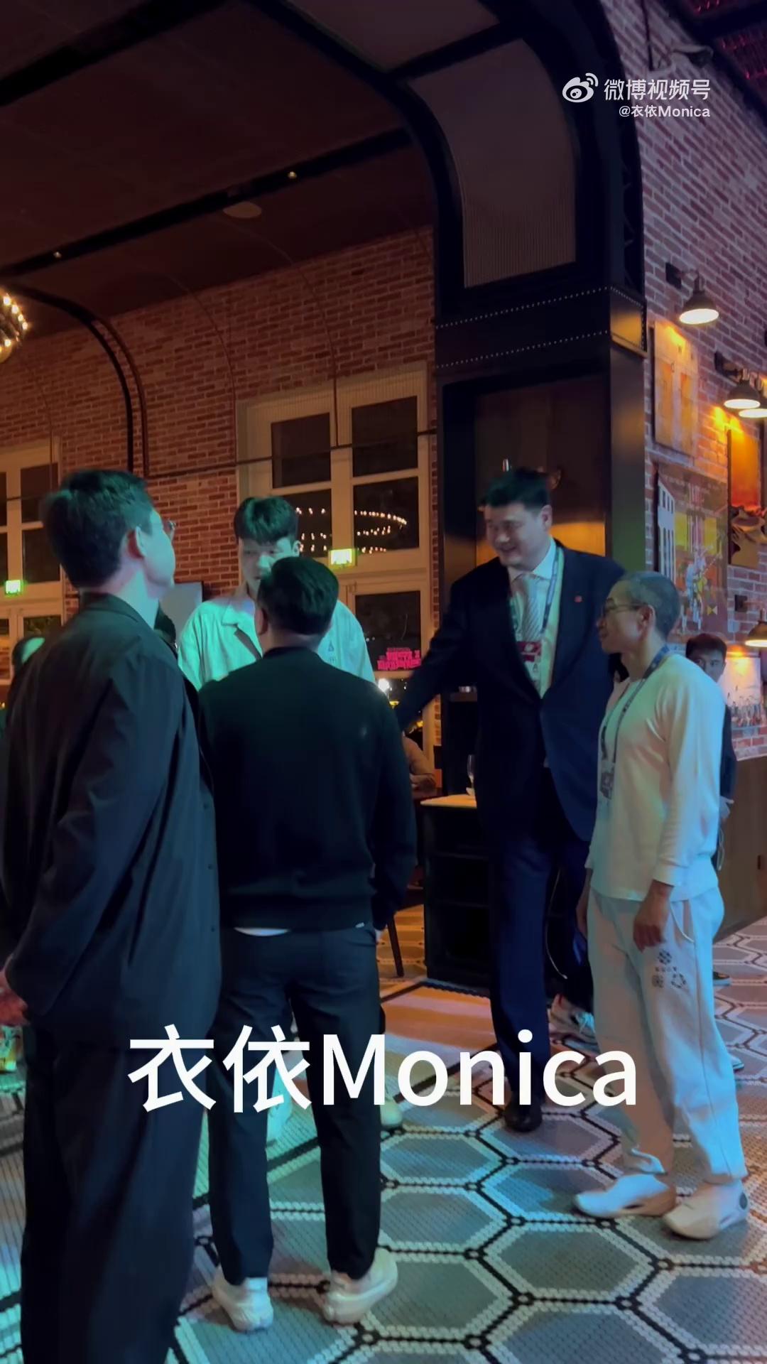 video-poster