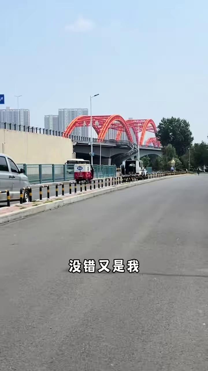 video-poster