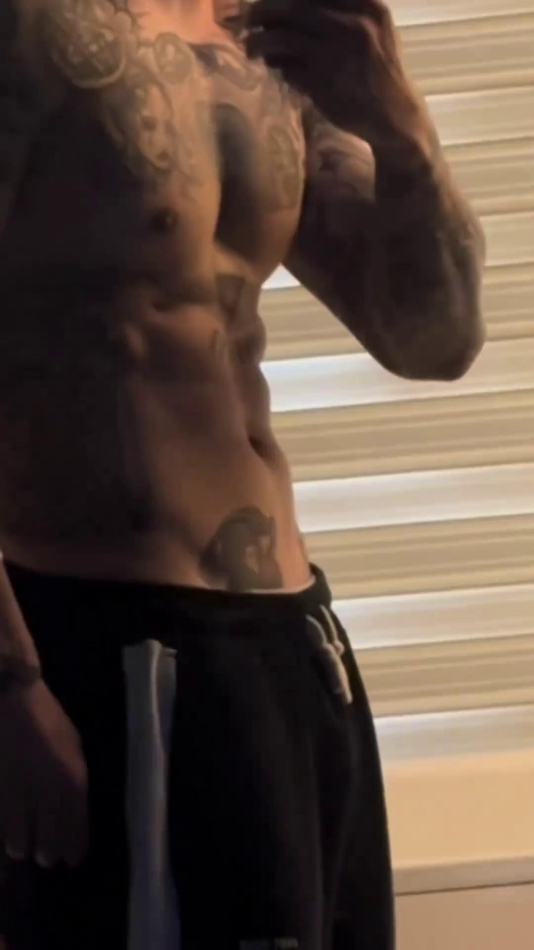 video-poster
