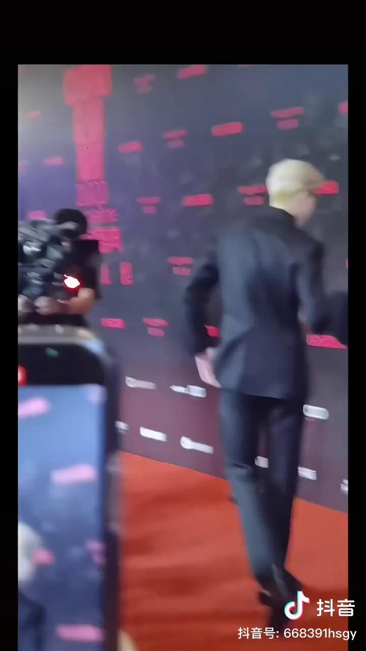 video-poster