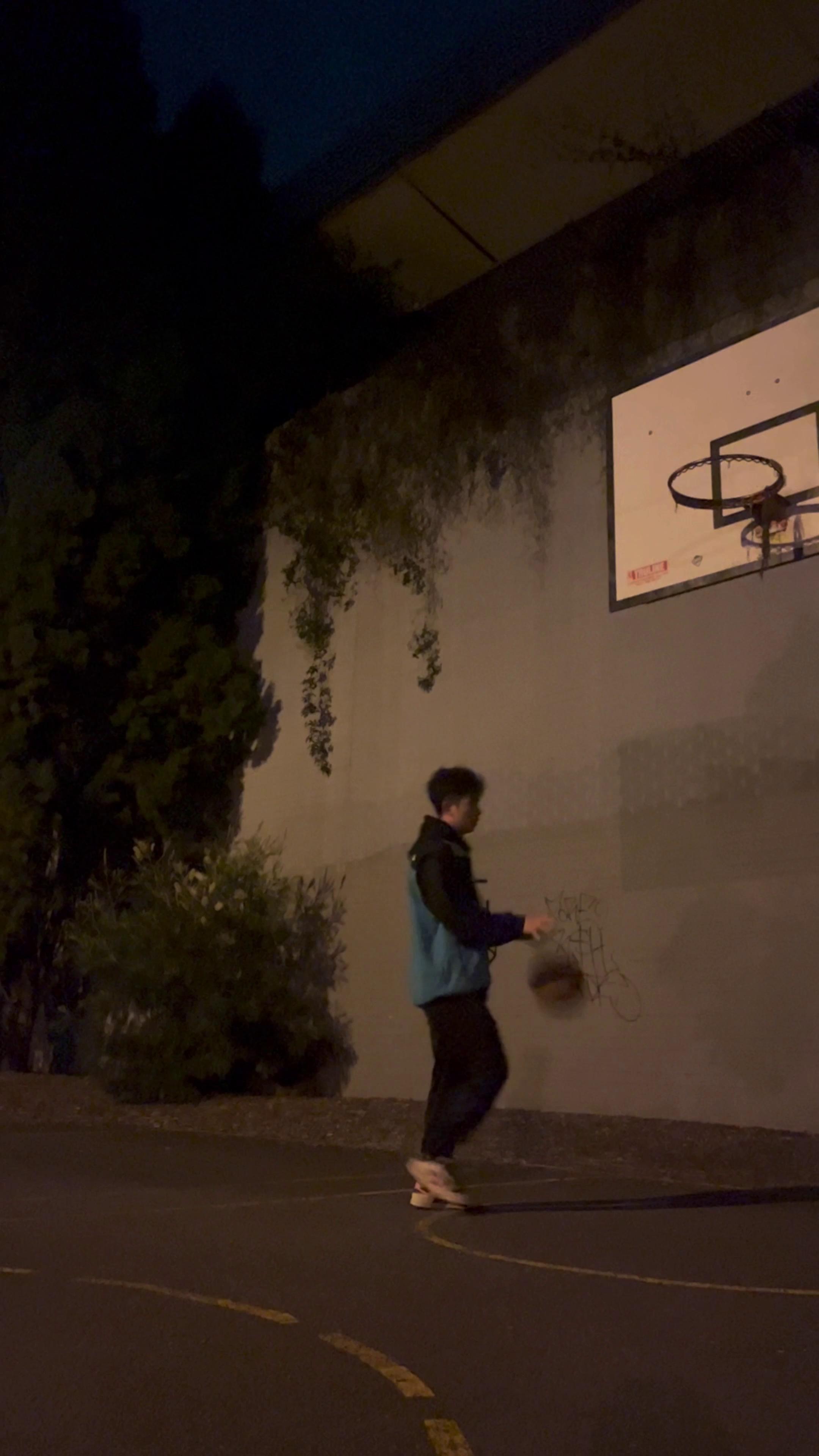 秘密基地-步行街主干道-虎扑社区