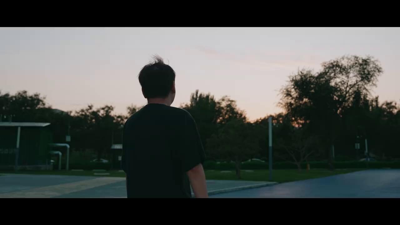 video-poster