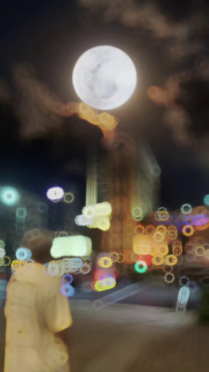 video-poster