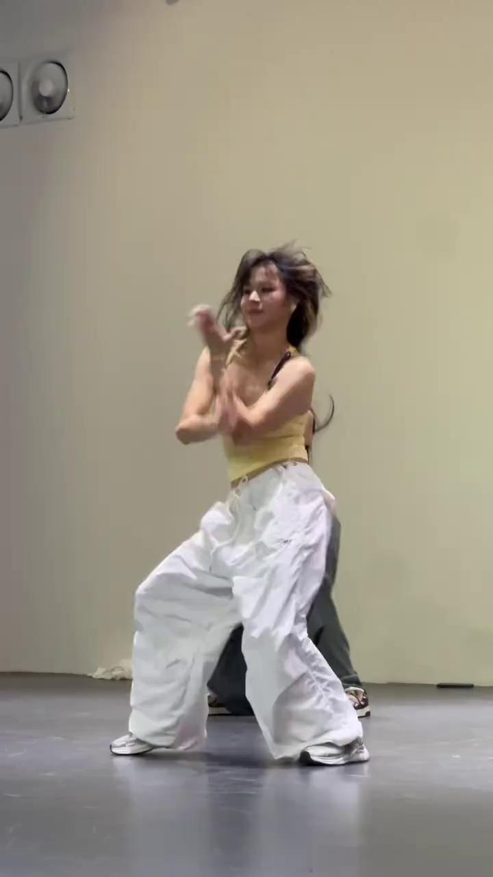 video-poster