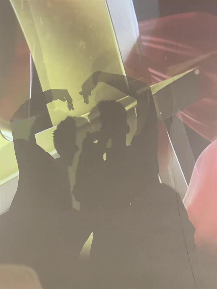 video-poster