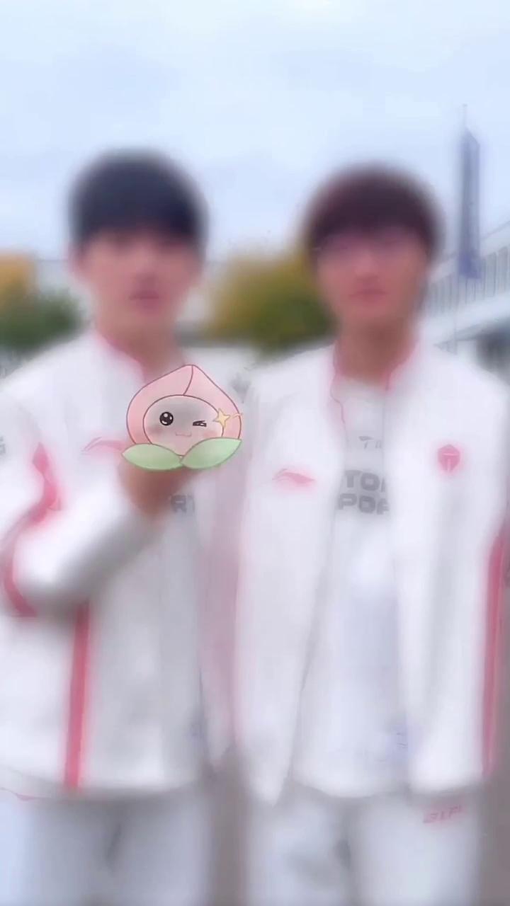 video-poster