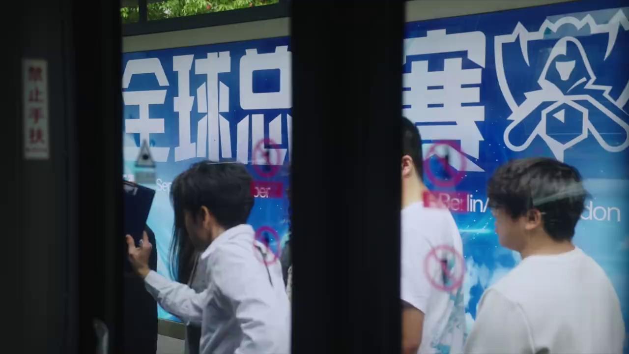 video-poster