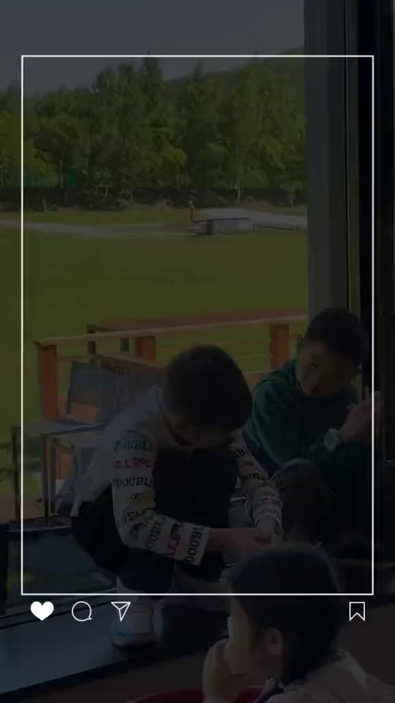 video-poster