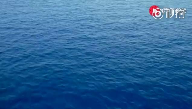 video-poster