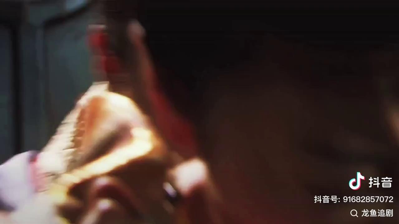 video-poster