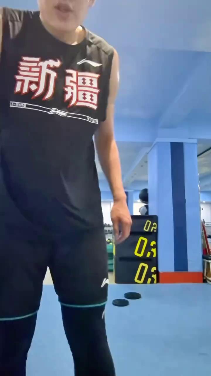 video-poster