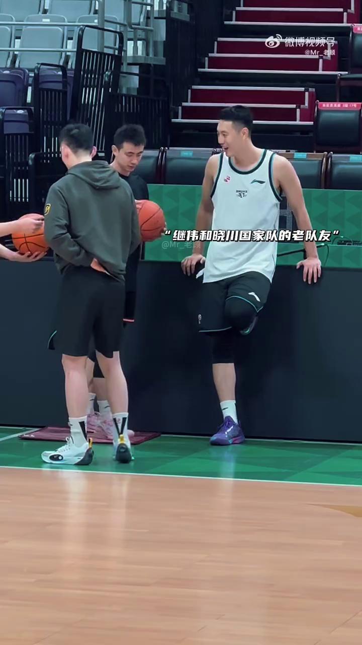 video-poster