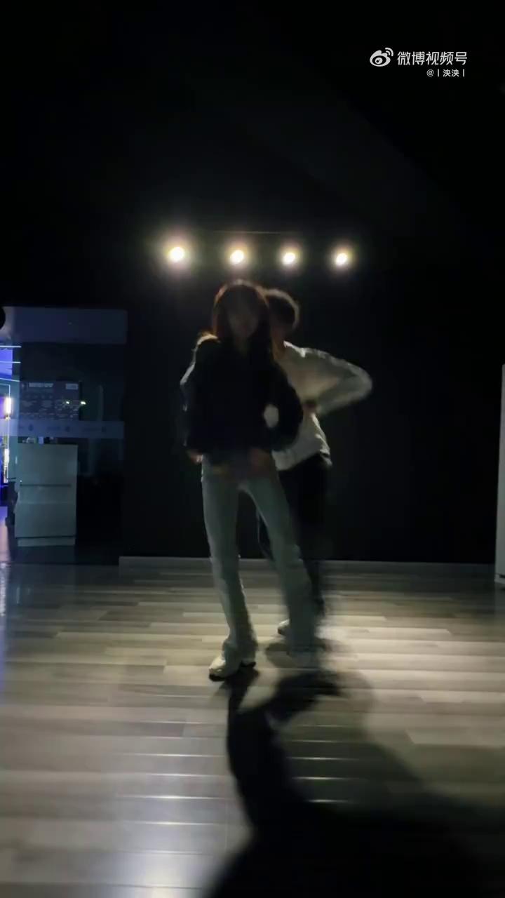 video-poster