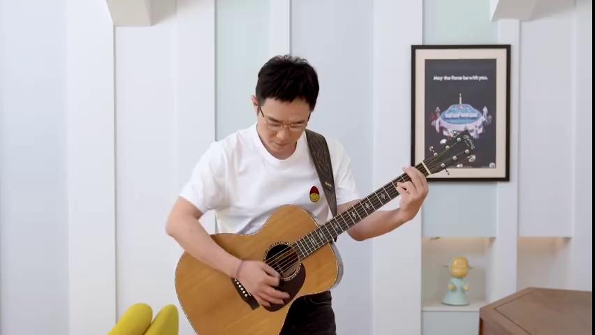 video-poster