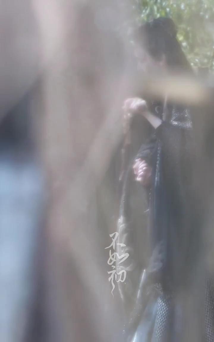 video-poster