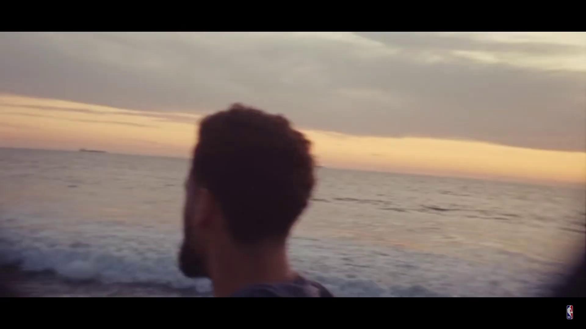 video-poster