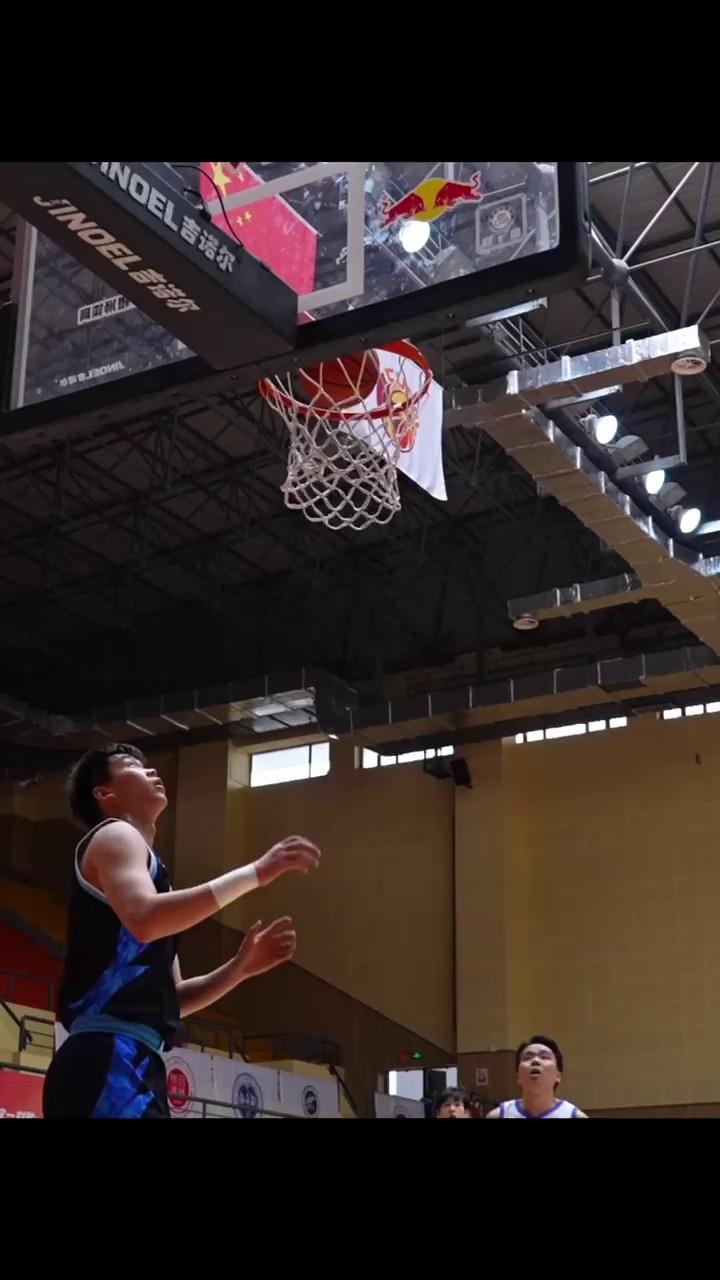 video-poster
