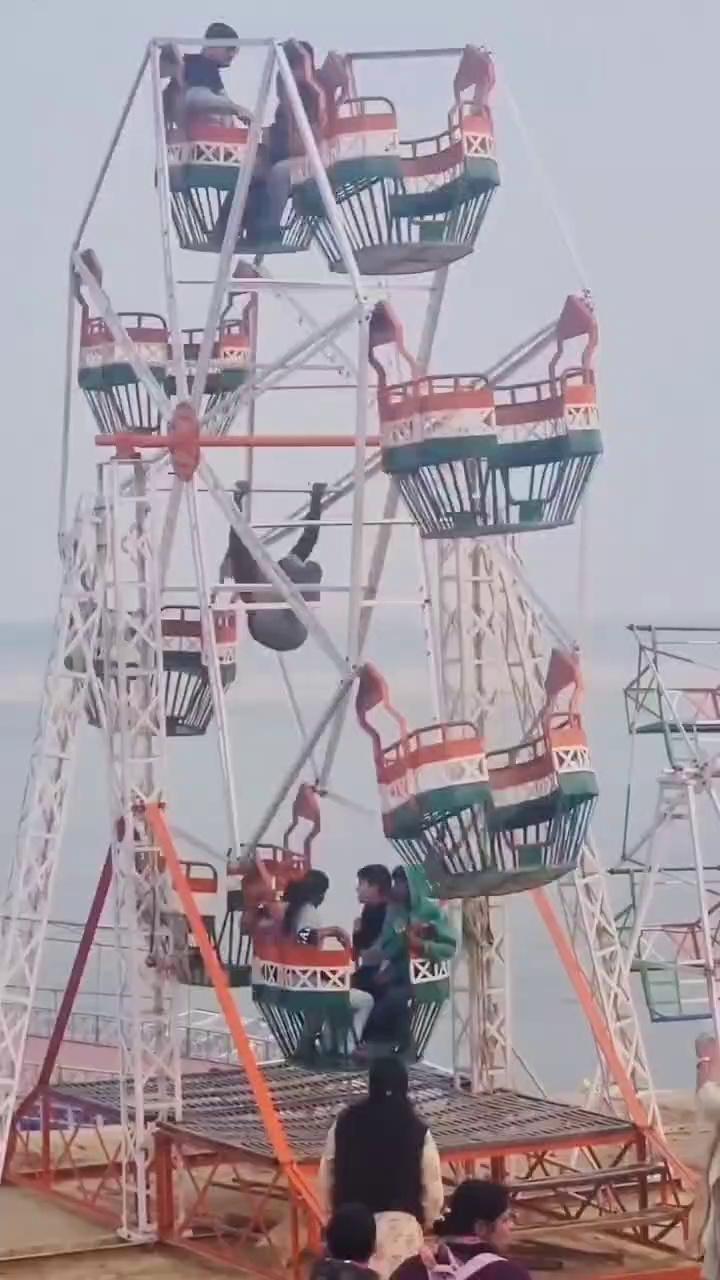 video-poster