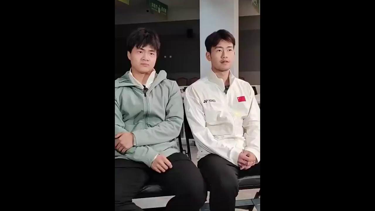 video-poster