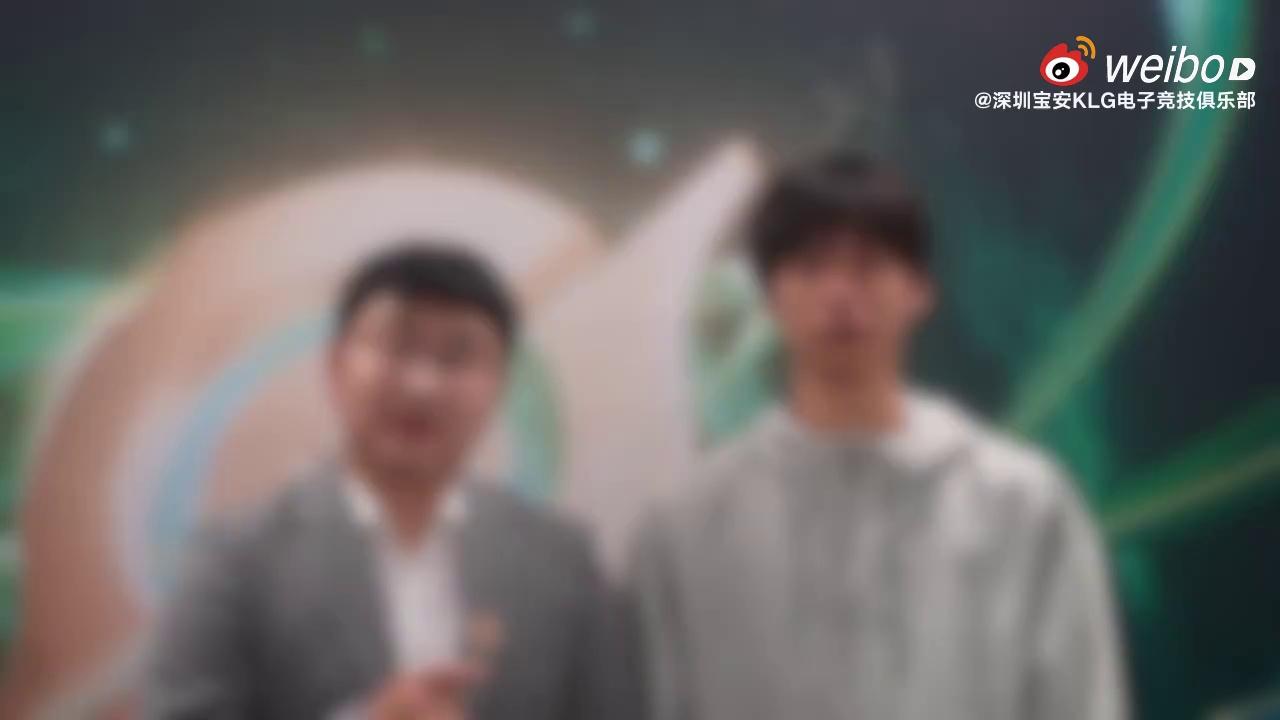video-poster