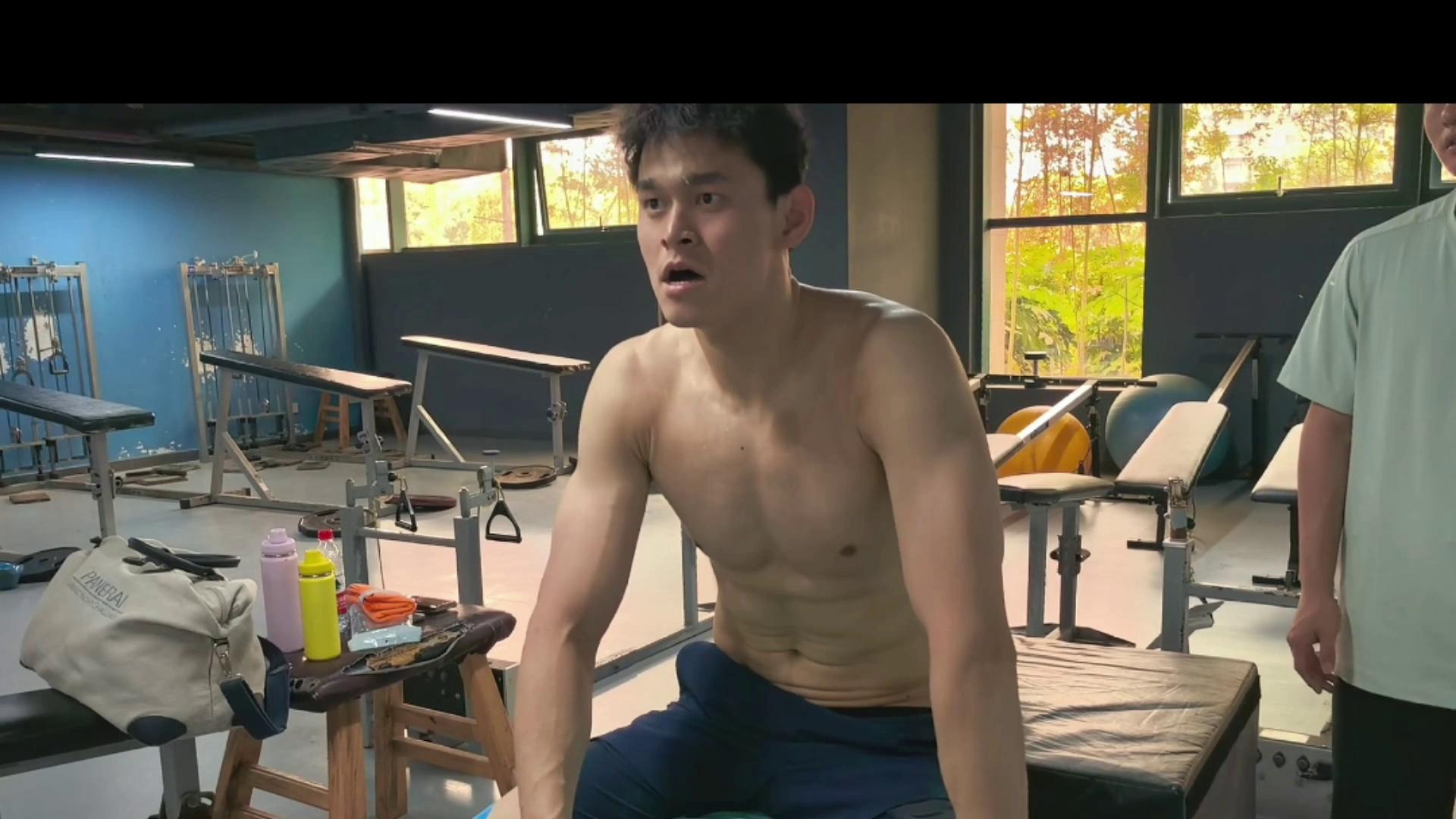 video-poster
