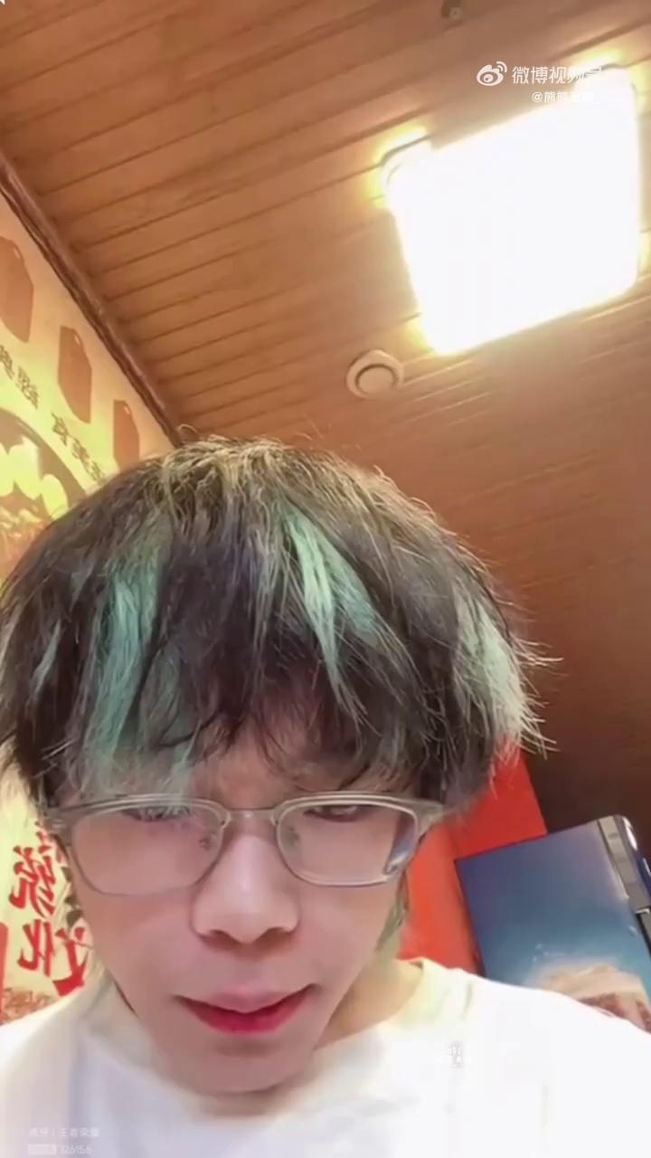 video-poster