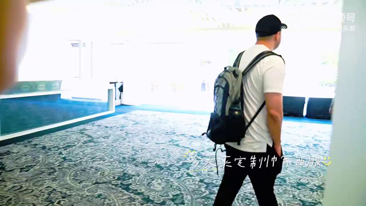 video-poster