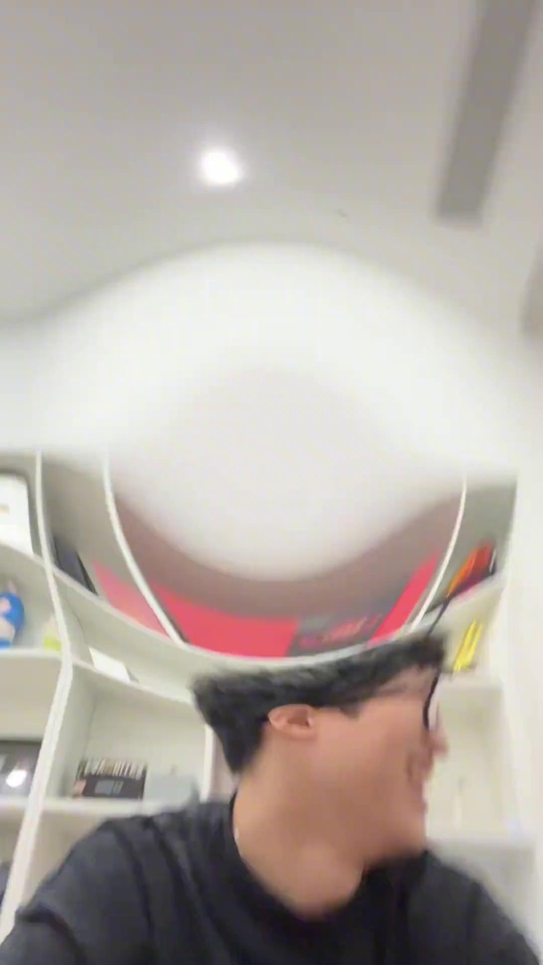 video-poster
