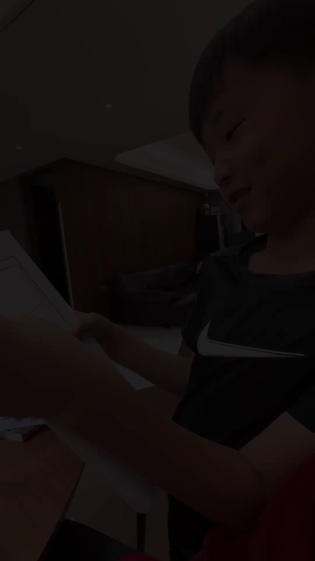 video-poster
