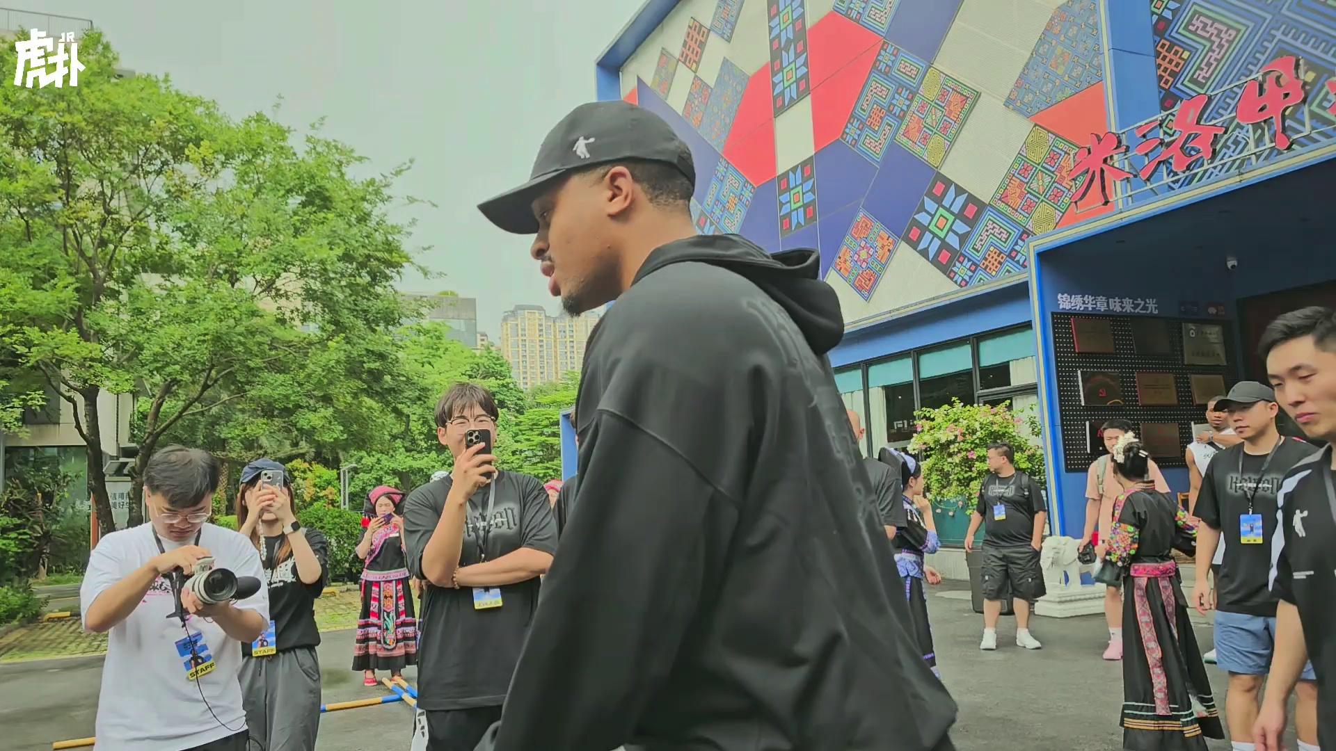 video-poster