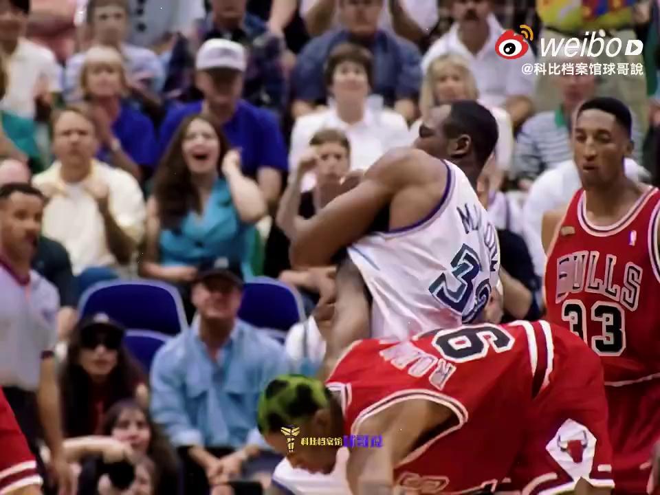 video-poster
