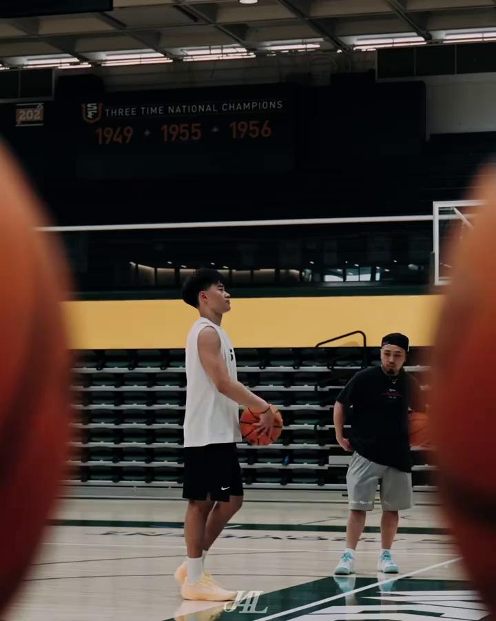video-poster