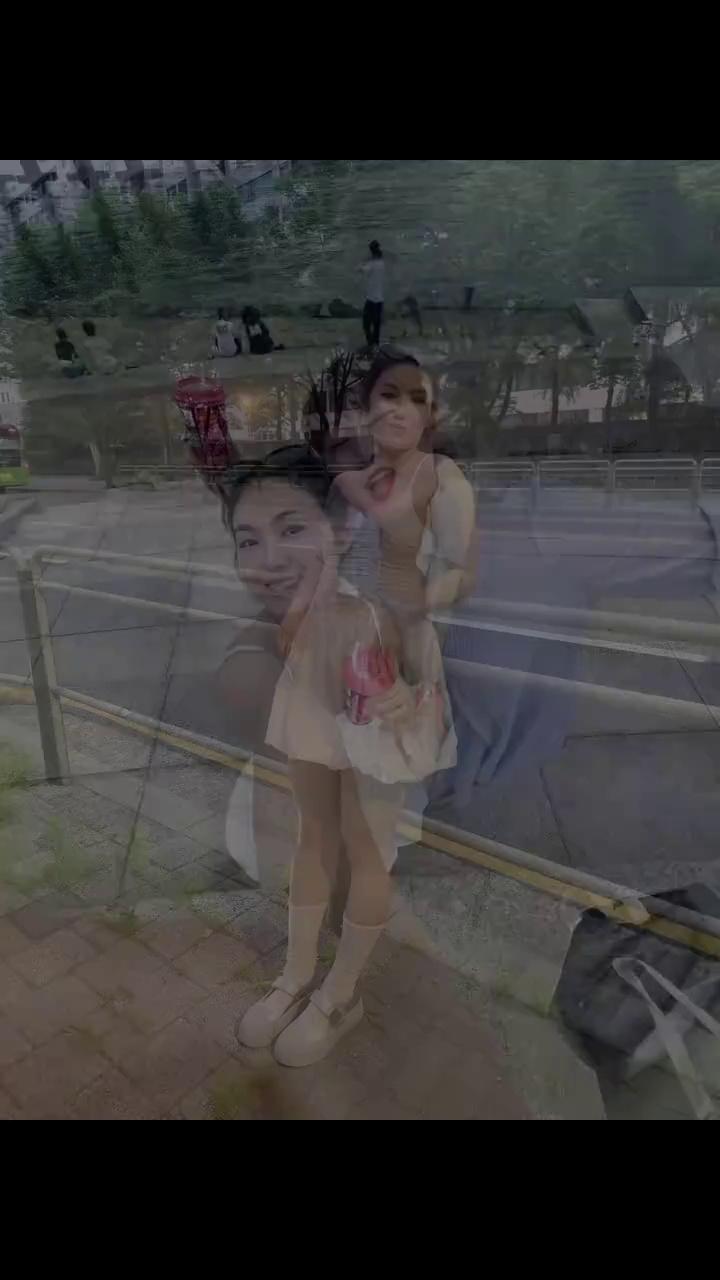 video-poster